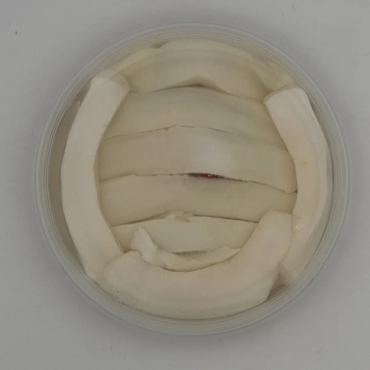 Kalmary w marynacie 200 g w plastikowym pojemniku, widok z góry