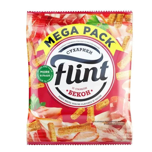 Сухарики Flint Mega Pack зі смаком бекону 110 г у червоно-жовтому пакеті зі шматочками бекону