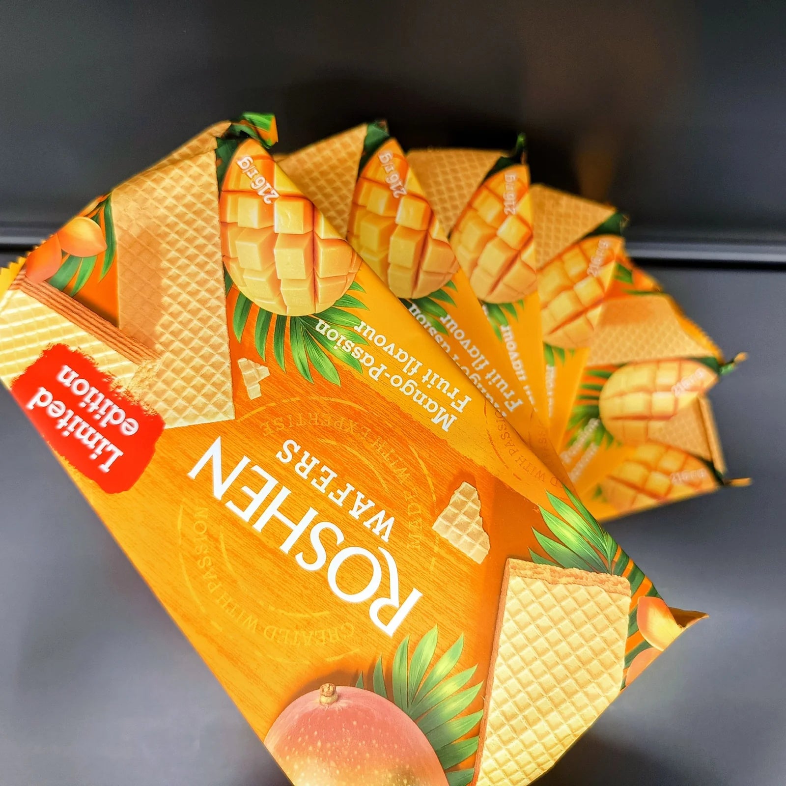 Wafle Roshen o smaku mango-marakuja, limitowana edycja, opakowania